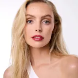 Блеск для губ WONDERSKIN WONDER BLADING TOP GLOSS, оттенок RED GLITTER — фото 5