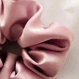 Poshyou Scrunchie MIDI Nude Rose резинка для волос, ширина 5 см, 1 шт — фото 2