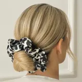 Poshyou Scrunchie MAXI Leo резинка для волос, ширина 6,5 см, 1 шт — фото 2