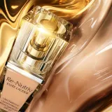 Тональный крем Estée Lauder Re-Nutriv Ultra Radiance Liquid Makeup SPF 20 — фото 8