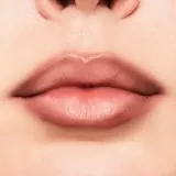 MAC Lipglazer Глянцевый карандаш для губ гелевый, мини-формат, оттенок CHESTNUT - Travel Size — фото 3