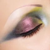 MAC Multichrome Тени для век компактные, 1 г, оттенок 02 - KALEIDOSCOPE — фото 3