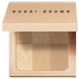 Пудра Bobbi Brown Nude Finish Illuminating Powder, оттенок 03 - LIGHT TO MEDIUM — фото 1