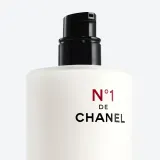 Эмульсия для лица Chanel UDOSKONALAJACA EMULSJA PRZYWRACAJACA SKORZE MLODY WYGLAD UDOSKONALA TEKSTURE SKORY, 100 мл — фото 2
