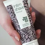 Australian Bodycare Intim Shave гель для бритья интимных зон прозрачный, с маслом чайного дерева, для женщин и мужчин, 100 мл — фото 3