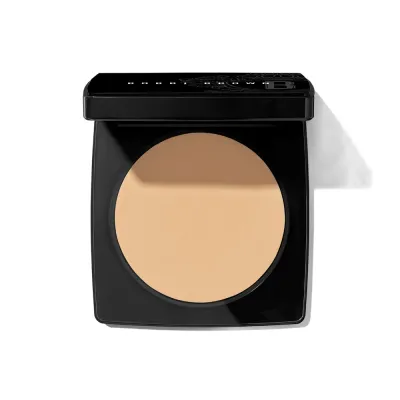 Пудра Bobbi Brown Sheer Finish Pressed Powder, оттенок SOFT SAND