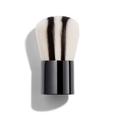 Chantecaille Кисть кабуки для румян, 1 шт