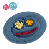 Ezpz Mini Mat силиконовая тарелка с подкладкой 2 в 1, темно-синяя, 1 шт — фото 6
