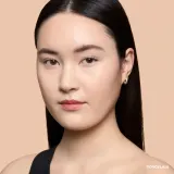 Основа Bobbi Brown Mini Weightless Skin Foundation SPF15, оттенок 11 - PORCELAIN — фото 5