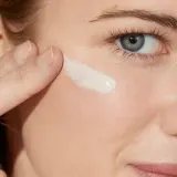 Окрашенный крем для лица Origins Energy-Boosting Tinted Moisturizer SPF 40, 50 мл — фото 3