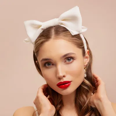 Republika Jewelry SILK BOW повязка для волос шелковая с бантом, кремовая, 1 шт