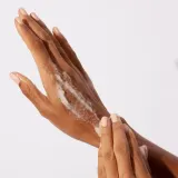 Пилинг для кожи головы Ouai Scalp & Body Scrub, 250 г — фото 6
