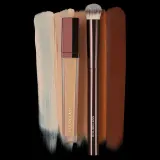 Hourglass Seamless Finish кисть для консилера в форме полумесяца, 1 шт — фото 3