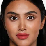 Помада для губ в стике ZOEVA VELVET LOVE MATTE HYALURONIC LIPSTICK, оттенок SASKIA. SALE — фото 5