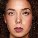Помада для губ в стике ZOEVA VELVET LOVE MATTE HYALURONIC LIPSTICK, оттенок SELIN. SALE — фото 3