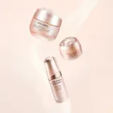 Shiseido Крем для лица против морщин, разглаживающий, обогащённая формула, 50 мл / 75 мл — фото 2