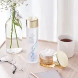 Тоник для лица Estée Lauder Micro Essence Treatment Lotion with Bio-Ferment, 200 мл — фото 5