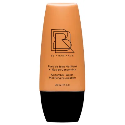 Тональный крем BE + Radiance Cucumber Water Matifying Foundation, оттенок 50 - DEEP TAN / WARM. SALE