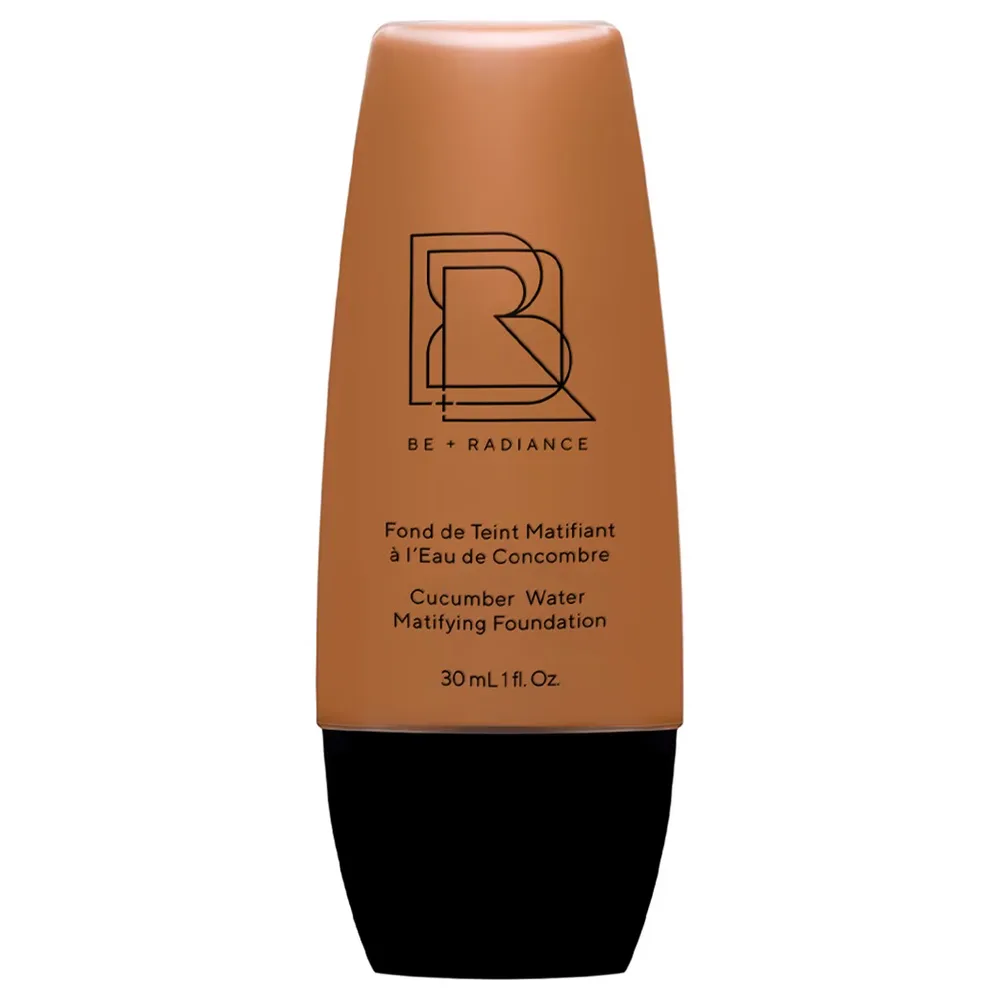 Тональный крем BE + Radiance Cucumber Water Matifying Foundation, оттенок 53 - DEEP TAN / GOLDEN. SALE