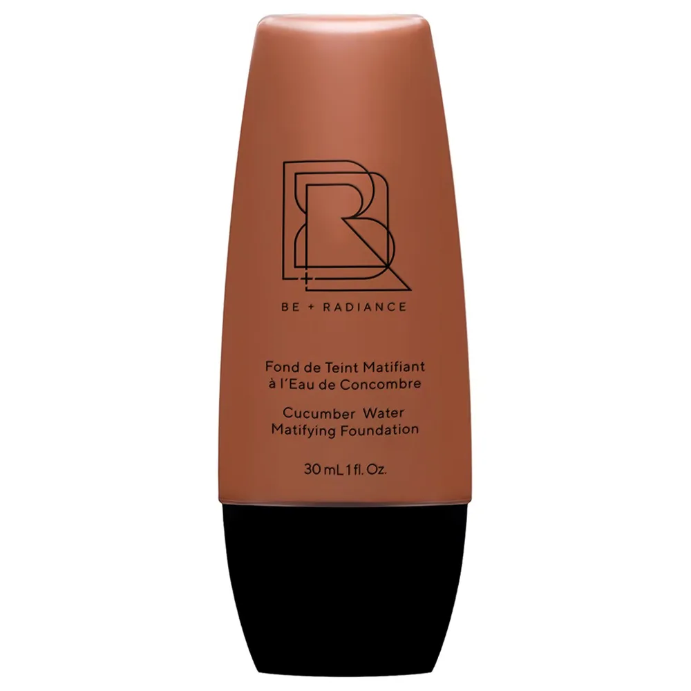 Тональный крем BE + Radiance Cucumber Water Matifying Foundation, оттенок 70 - VERY DEEP / WARM. SALE