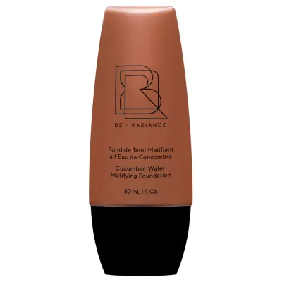 Тональный крем BE + Radiance Cucumber Water Matifying Foundation, оттенок 70 - VERY DEEP / WARM. SALE
