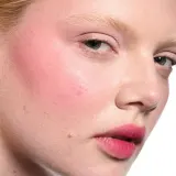 MAC Мультипродукт-мусс для губ и щёк, 5 мл, оттенок 02 - BILLION $ SMILE — фото 3