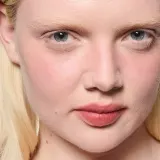 MAC Мультипродукт-мусс для губ и щёк, 5 мл, оттенок 27 - FASHION EMERGENCY — фото 3