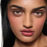MAC Мультипродукт-мусс для губ и щёк, 5 мл, оттенок 27 - FASHION EMERGENCY — фото 5