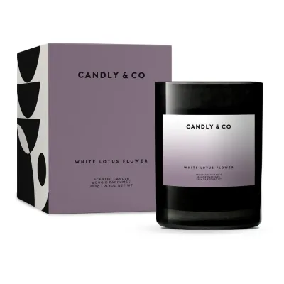 Свеча Candly&Co Swieca No.8 Kwiat Lotosu/Pizmo, 250 г