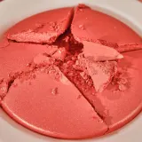 Розовый Catrice Wypiekany roz rozswietlajacy Soft Glam Baked Blush, 5 г, 5.6 г / 5.6 г (1249501) — фото 6