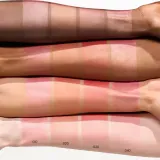 Розовый Catrice Wypiekany roz rozswietlajacy Soft Glam Baked Blush, 5 г, 5.6 г / 5.6 г (1249501) — фото 8