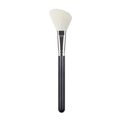 Кисть для румян Technique Pro 114 Blush & Contour Brush, 1 шт