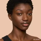 Тональный крем Bobbi Brown Weightless Skin Foundation SPF15, оттенок 44 - Cool Walnut — фото 5