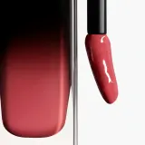 Chanel Rouge Allure Laque ультрастойкая блестящая жидкая помада для губ, 5,5 мл, оттенок 65 IMPERTURBABLE — фото 5