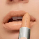 MAC MACximal сатиновая помада для губ, 3,5 г, оттенок CREME D´NUDE — фото 3