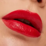 MAC MACximal сатиновая помада для губ, 3,5 г, оттенок LEFT ON RED — фото 3