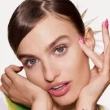 MAC Squirt Plumping Stick Бальзам для губ увеличивающий объём, 2,3 мл, оттенок JET — фото 5