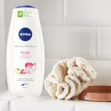 NIVEA Care and Roses гель для душа с ароматом розы и маслом миндаля, 500 мл — фото 2