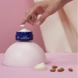 NIVEA 24H Крем для лица ночной питательный, с миндальным маслом и пантенолом, для сухой и чувствительной кожи, 50 мл — фото 5