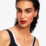Dolce and Gabbana Rose Dew Lip Bite сияющий увлажняющий тинт для губ с эффектом укушенных губ, 7 мл, оттенок 02 DAINTY MAUVE — фото 3
