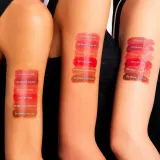 Dolce and Gabbana Rose Dew Lip Bite сияющий увлажняющий тинт для губ с эффектом укушенных губ, 7 мл, оттенок 03 - FIZZY CORAL — фото 4