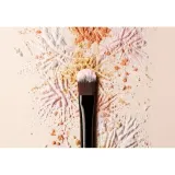 Laura Mercier Secret Brightening Powder Brush кисть для пудры под глаза 1 шт — фото 4