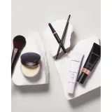 Laura Mercier Secret Brightening Powder Brush кисть для пудры под глаза 1 шт — фото 8