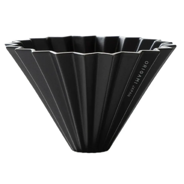 Керамический дриппер Origami Dripper M, черный