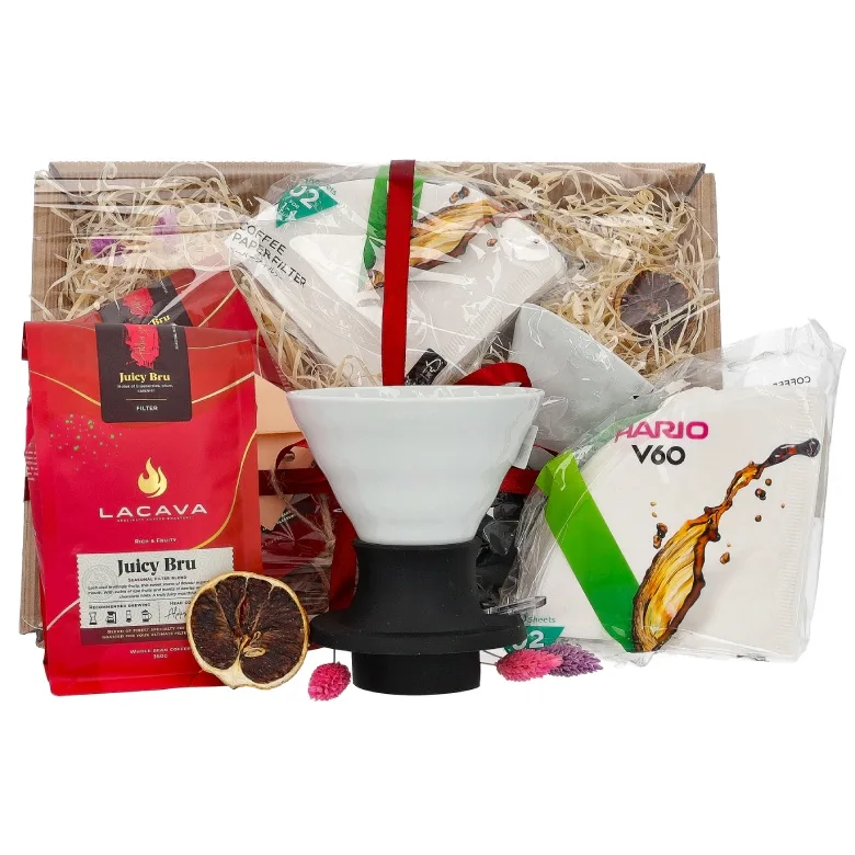 Подарочный набор — заварочник Hario Immersion V60-02 и кофе LaCava Juicy Bru