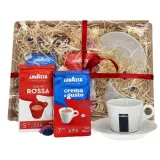Подарочный набор кофе Lavazza и фарфоровая чашка для капучино — фото 1