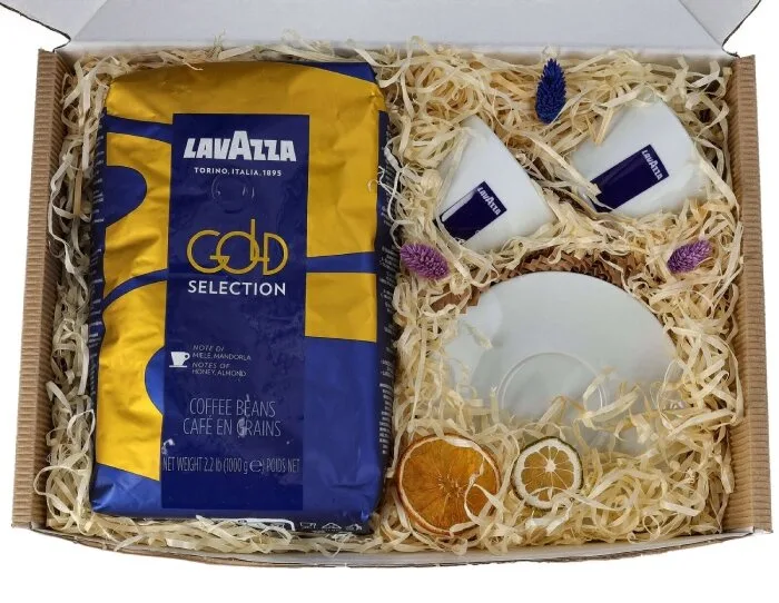 Подарочный набор Lavazza Gold Selection: зерновой кофе 1 кг и две филижанки