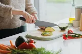 Нож поварской BergHOFF Leo Balance 19 см, нержавеющая сталь, антипригарное покрытие, с защитным чехлом — фото 2