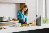 Подставка для ножей универсальная BergHOFF Leo Balance на 8 ножей, двусторонний съёмный вкладыш, переработанный пластик — фото 3