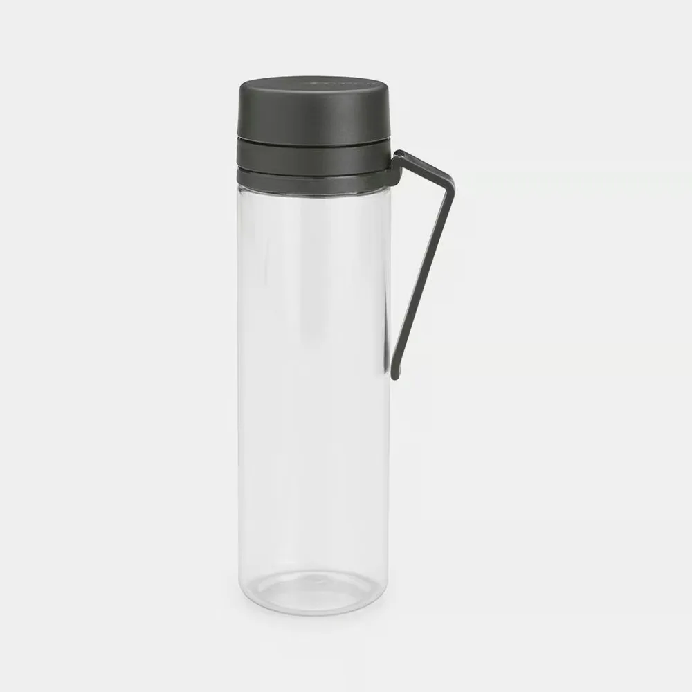 Бутылка для воды Brabantia Make & Take 0,5 л с ситечком для фруктов и трав, пластик, тёмно-серая Dark Grey